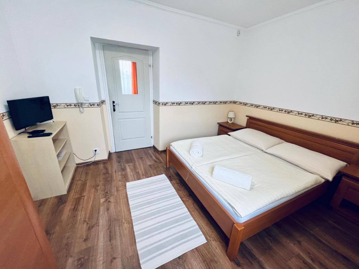 Apartamento Privát Adriana Kremnica Exterior foto